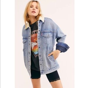 Levi’s Baggy Denim Sherpa Trucker Jacket
